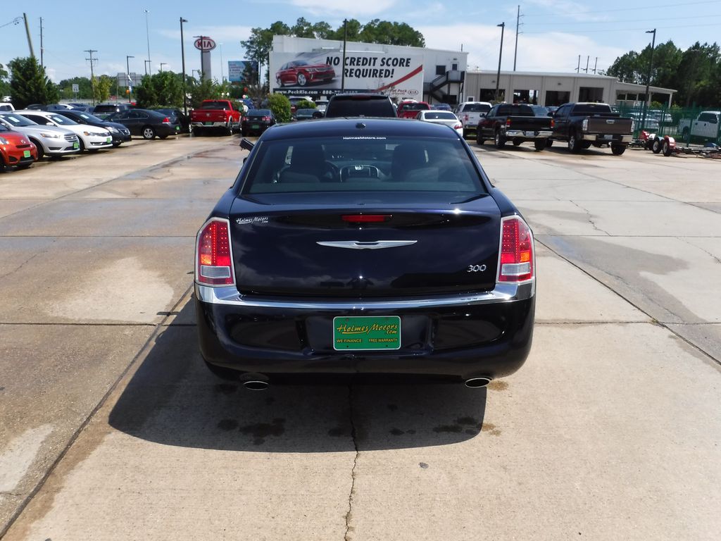Used 2011 Chrysler 300 For Sale